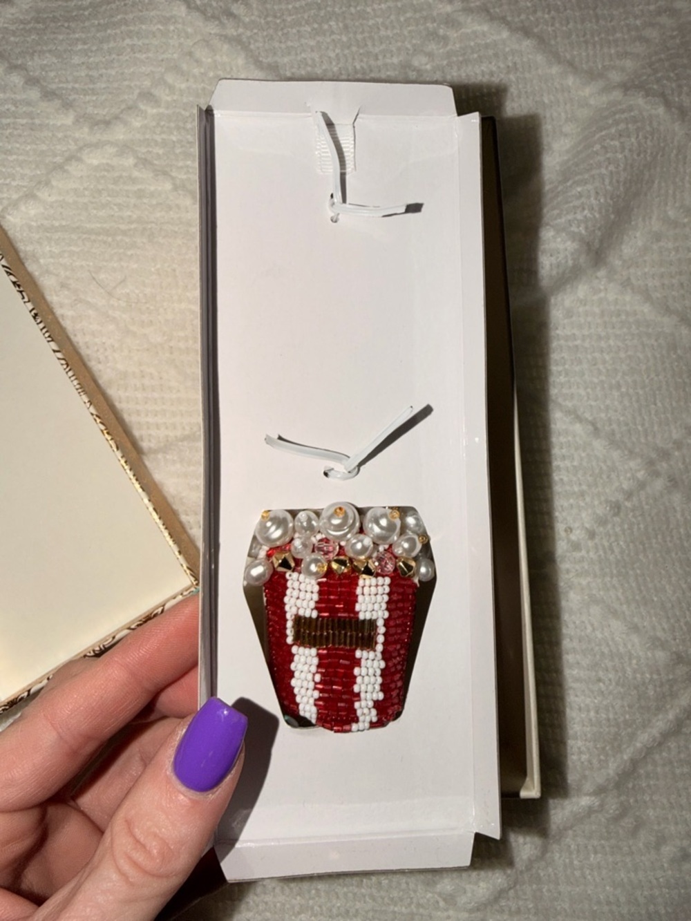 TikTok Famous Haute Hippie Beaded Popcorn Bucket Bag Charm Keychain NWT - Picture 2 of 3